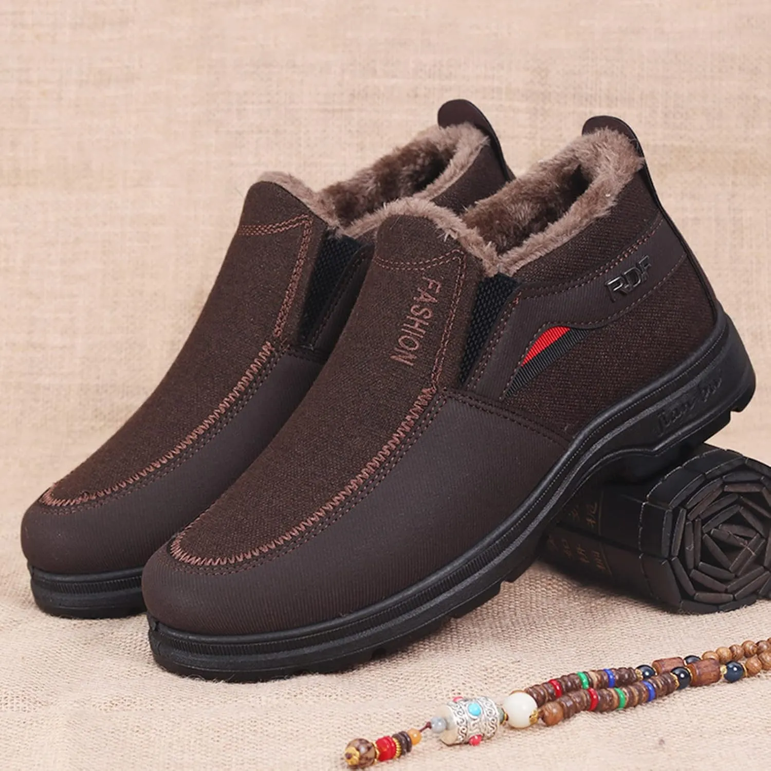 Leather Warm Fu Lined Slip On Snow Boots Winter Walking Shoes Low Top Anti-Slip Outdoor Ankle Boots Casual Shoes