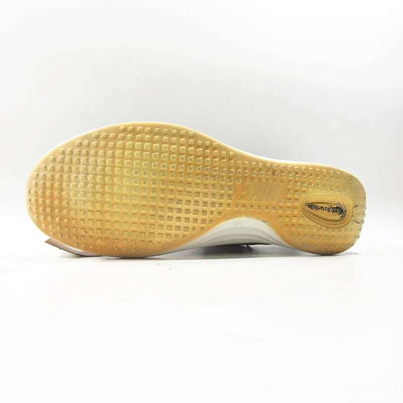 NIKE Solar Soft
