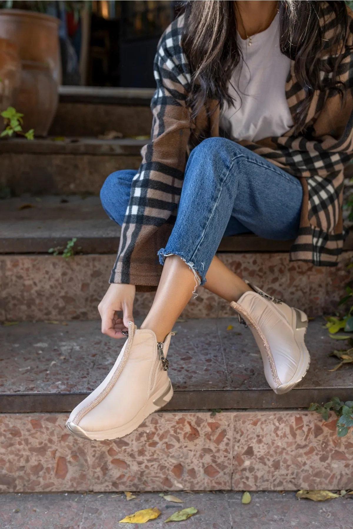 Versatile waterproof orthopedic boots