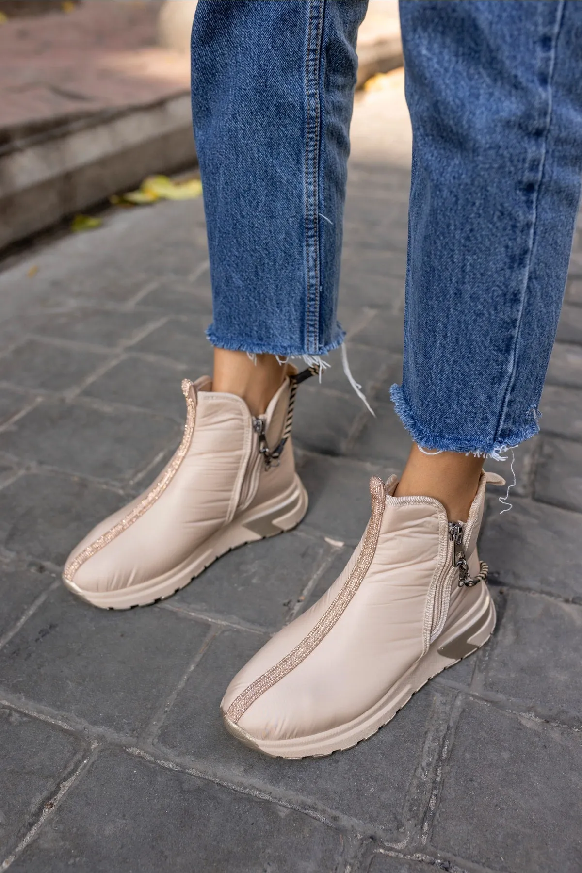 Versatile waterproof orthopedic boots